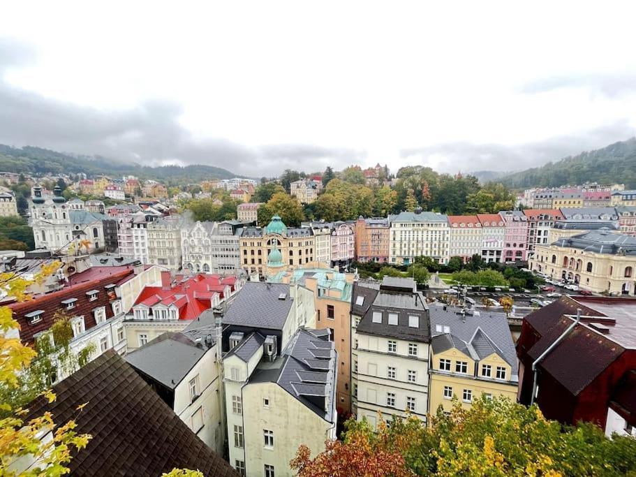 Bohemian City - Amazing View, Garage Karlovy Vary Extérieur photo