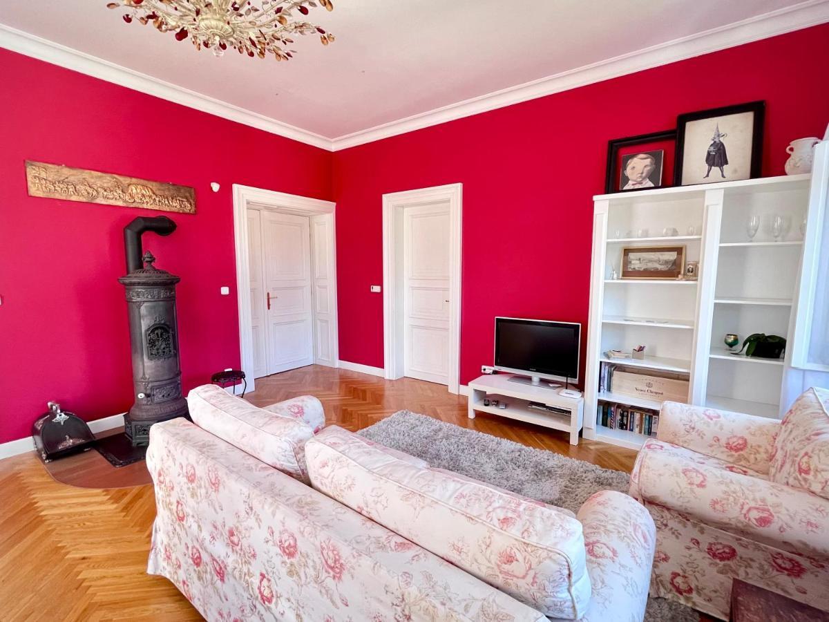 Bohemian City - Amazing View, Garage Karlovy Vary Extérieur photo