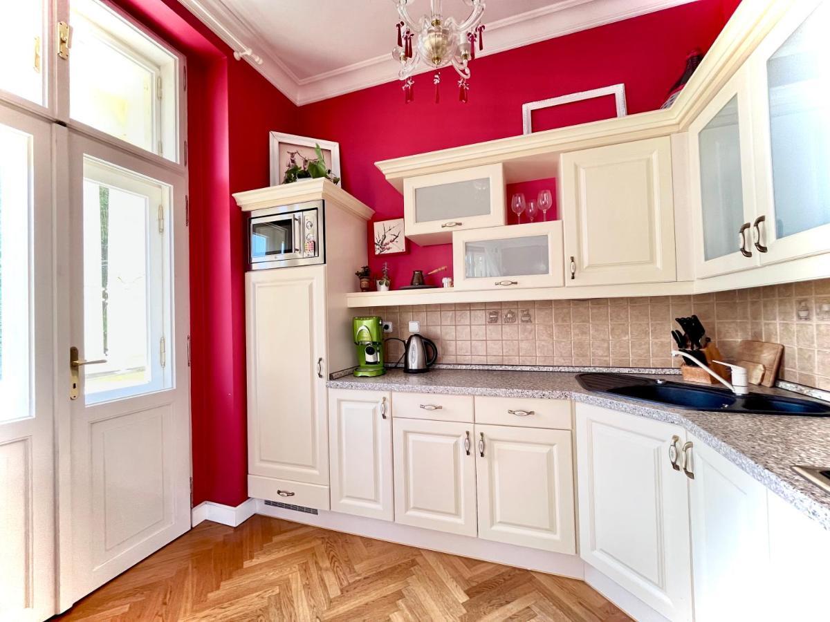 Bohemian City - Amazing View, Garage Karlovy Vary Extérieur photo