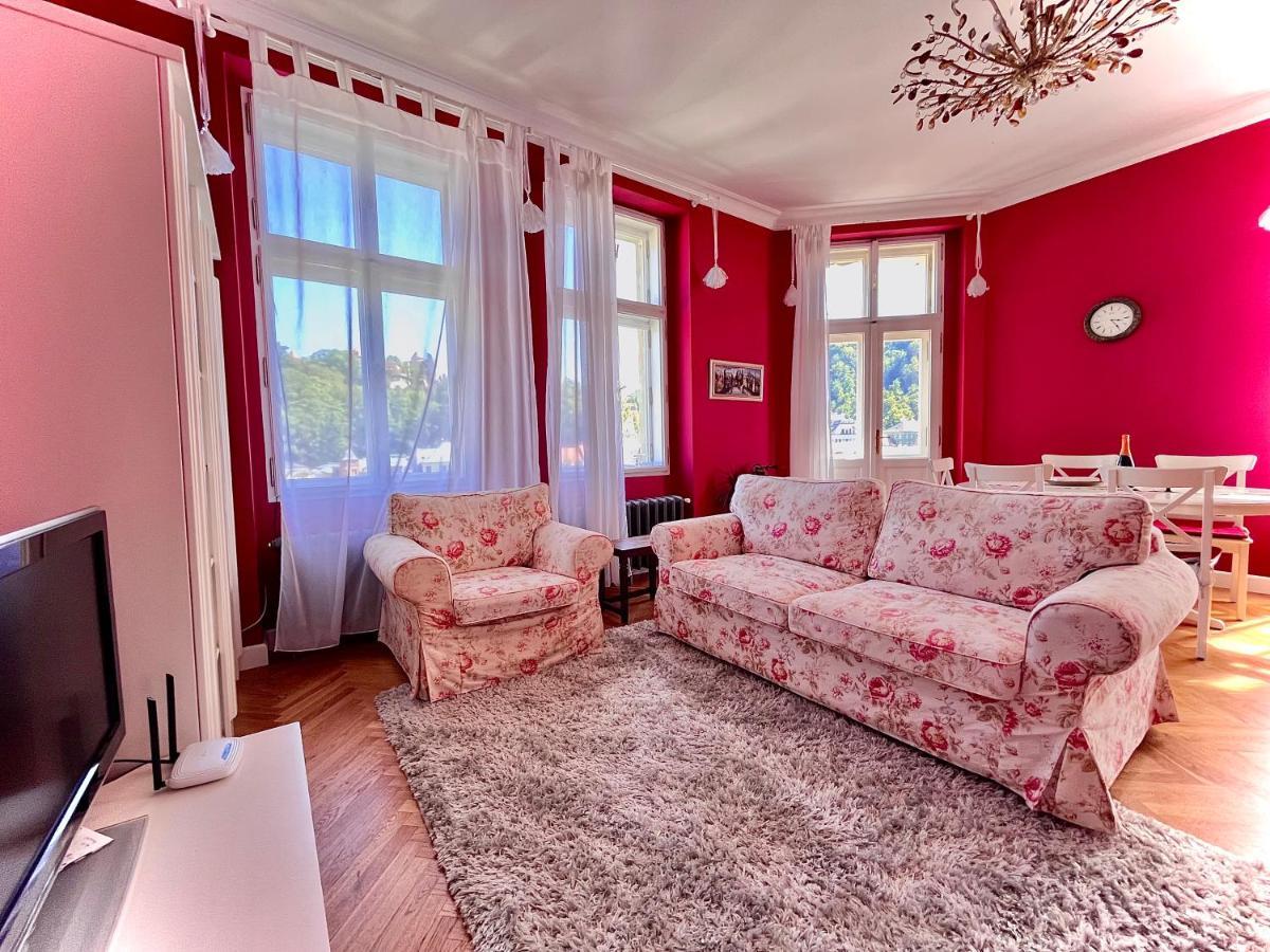 Bohemian City - Amazing View, Garage Karlovy Vary Extérieur photo